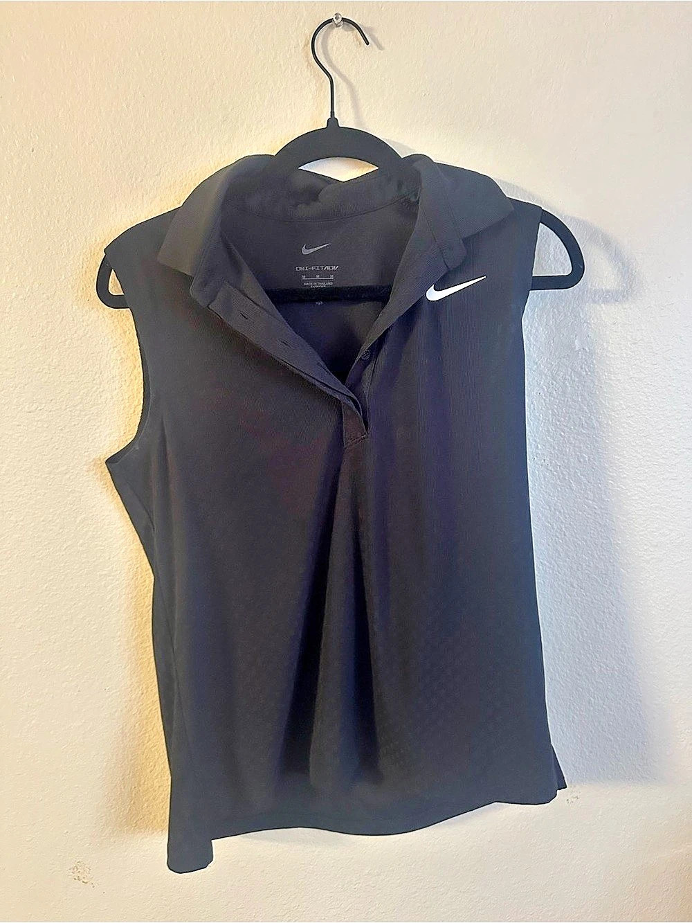 Nike Women's Dri-FIT ADV Tour Sleeveless Polo Black Medium